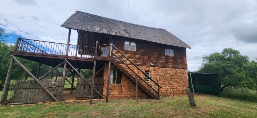 3 Bedroom Property for Sale in Vaalkop AH North West